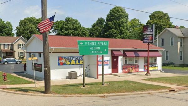 A&W Restaurant - Homer - 130 W Leigh St (newer photo)